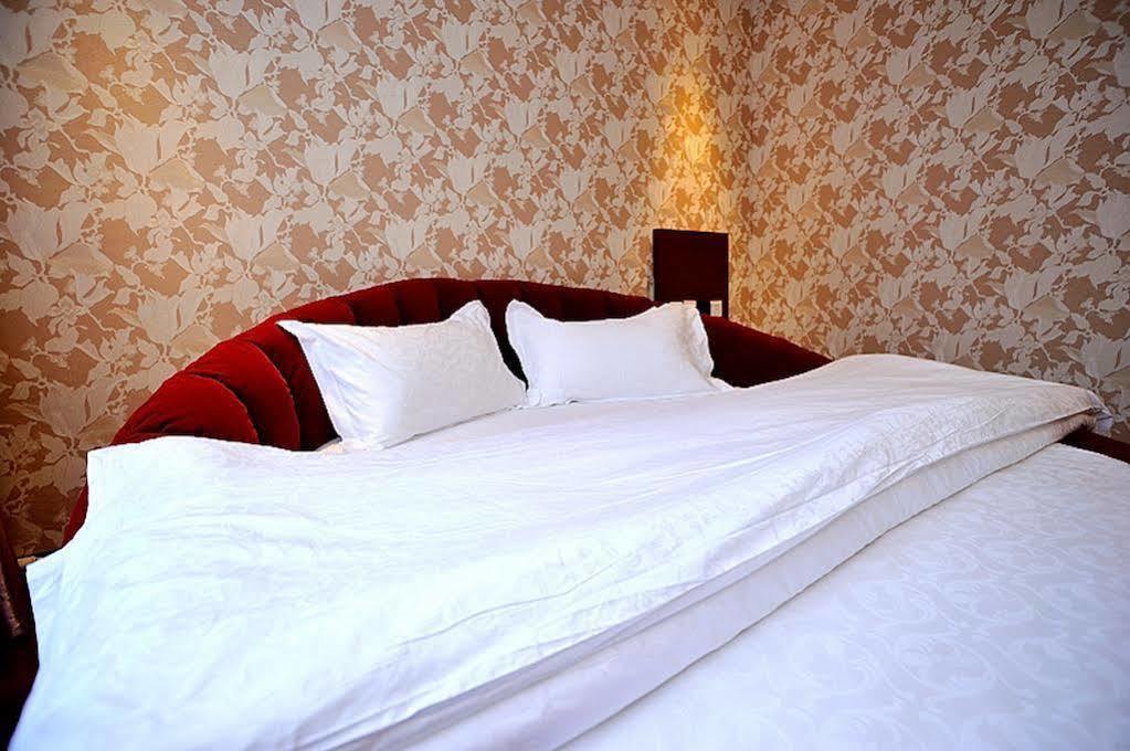 East Sacred Hotel ปักกิ่ง ภายนอก รูปภาพ